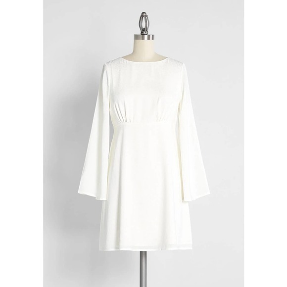 [Modcloth] Lily White Loveliness Babydoll Dress Jacquard Bell Sleeves NWT Sz 1X - Picture 1 of 12